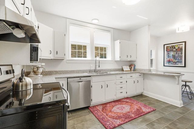 4224 Farwell AVENUE, Shorewood, WI 53211