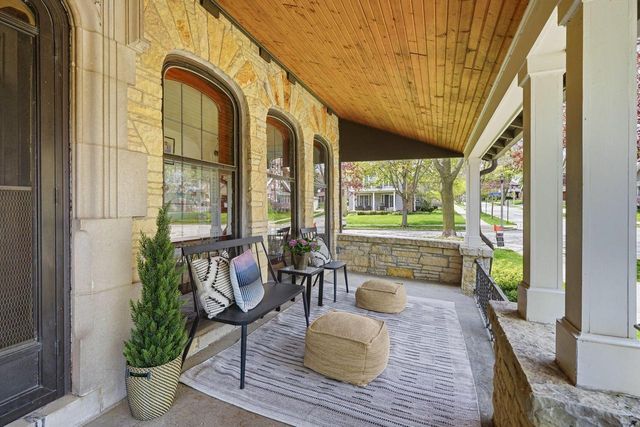 4224 Farwell AVENUE, Shorewood, WI 53211