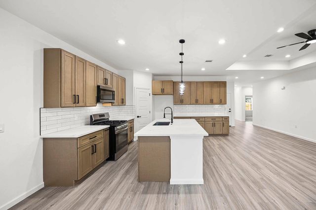 5526 Hartwick Road, Houston, TX 77016