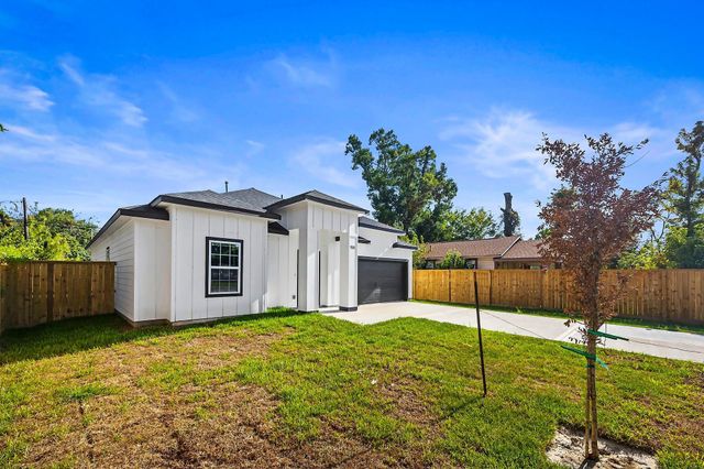 5526 Hartwick Road, Houston, TX 77016