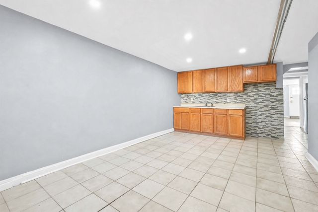 252 E 45th Street, New York City, NY 11203