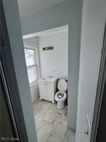 4103 Denison Avenue Up, Cleveland, OH 44109