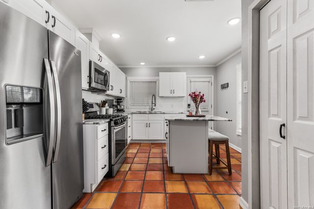 318 BREES BLVD, San Antonio, TX 78209