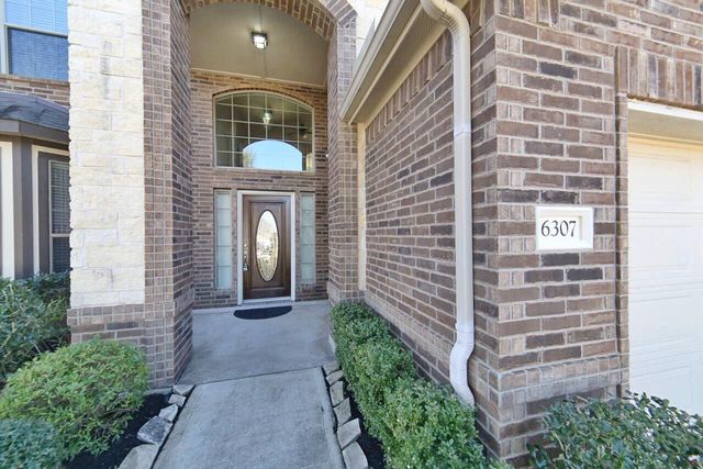 6307 Falling Briar Ln, Sugar Land, TX 77479