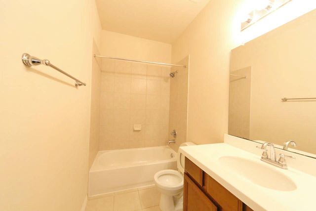 6307 Falling Briar Ln, Sugar Land, TX 77479