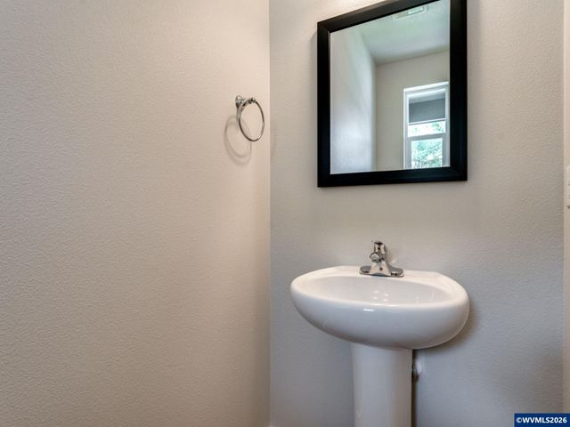 5545 NW Tanoak Dr, Corvallis, OR 97330