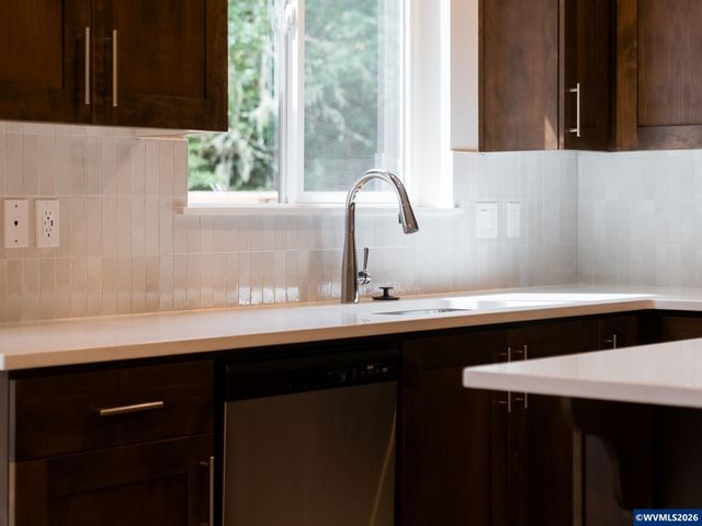 5545 NW Tanoak Dr, Corvallis, OR 97330