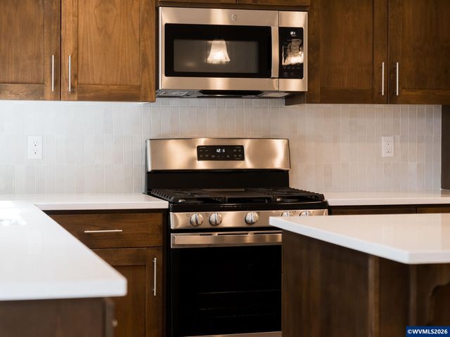 5545 NW Tanoak Dr, Corvallis, OR 97330
