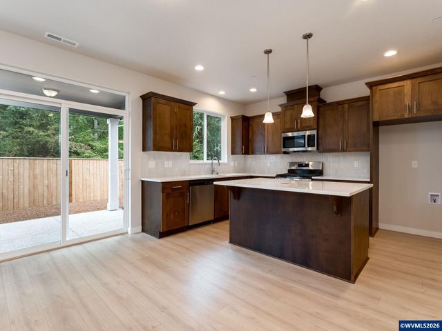5545 NW Tanoak Dr, Corvallis, OR 97330