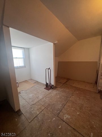 142 Bailey Ave, Hillside Twp., NJ 07205