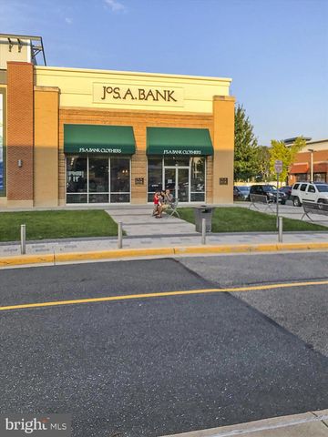 15551 JOHN DISKIN CIR, Woodbridge, VA 22191