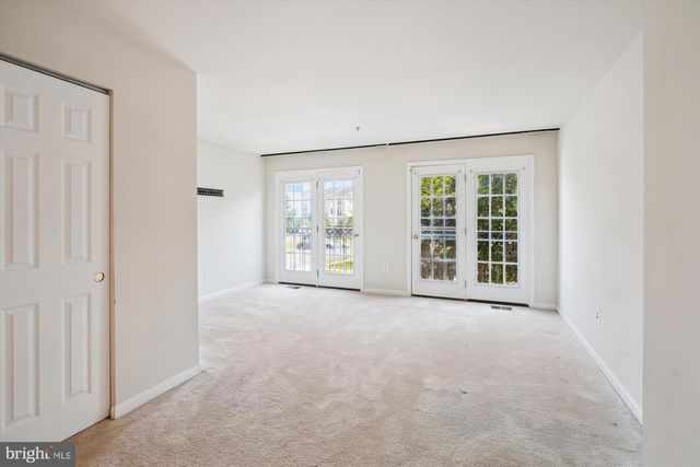 15551 JOHN DISKIN CIR, Woodbridge, VA 22191