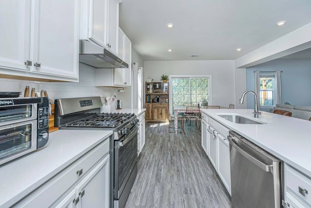 133 Country Oaks Lane, Charleston, SC 29492