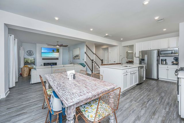 133 Country Oaks Lane, Charleston, SC 29492