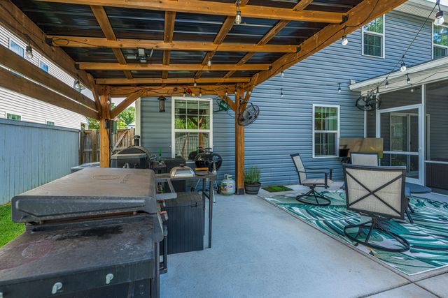 133 Country Oaks Lane, Charleston, SC 29492