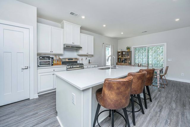 133 Country Oaks Lane, Charleston, SC 29492