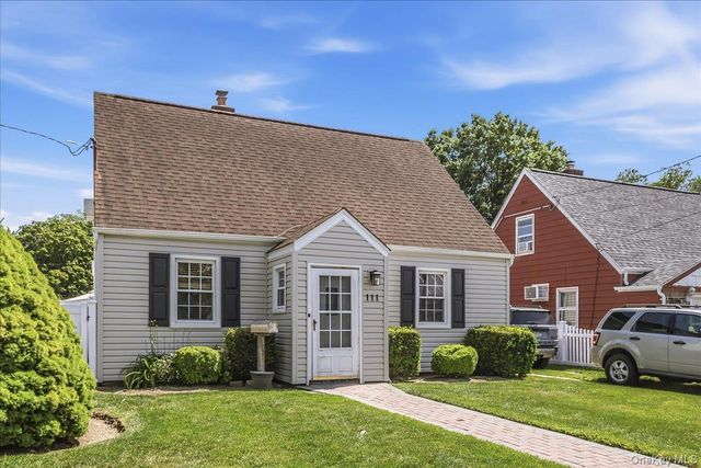 111 Birch Lane, Valley Stream, NY 11581