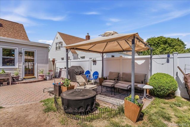 111 Birch Lane, Valley Stream, NY 11581