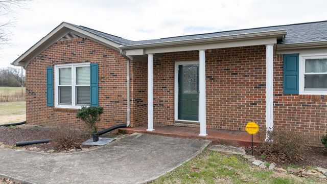 143 Prospect Rd, Fayetteville, TN 37334