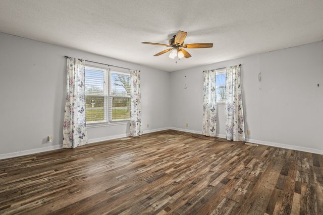 143 Prospect Rd, Fayetteville, TN 37334