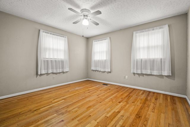 143 Prospect Rd, Fayetteville, TN 37334