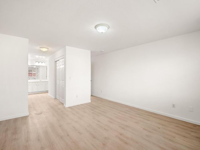 4068 W Weldon Avenue, Fresno, CA 93722