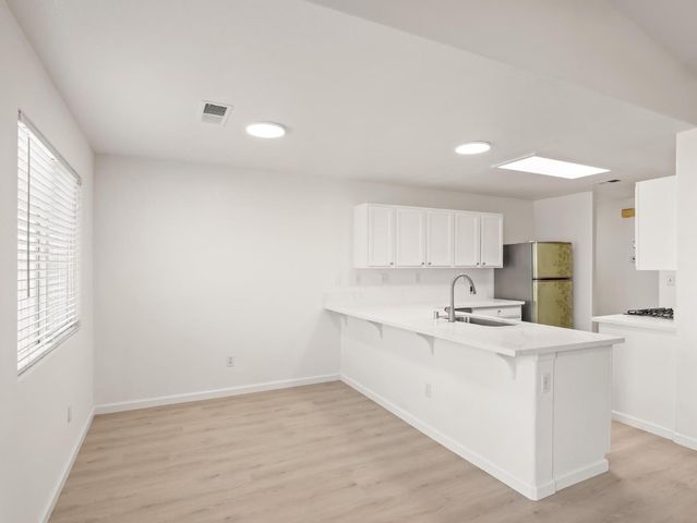 4068 W Weldon Avenue, Fresno, CA 93722