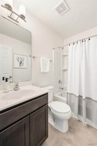 235 Crestfield Court, St Charles, MO 63301