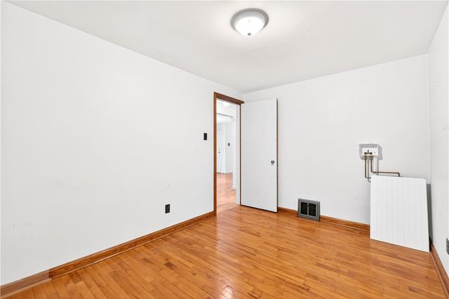 126 Bakers Ln, Washington Twp, PA 15613