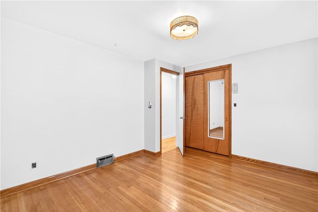 126 Bakers Ln, Washington Twp, PA 15613