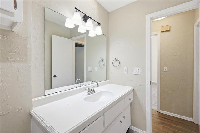 8925 N Eagle Lane, Oklahoma City, OK 73132