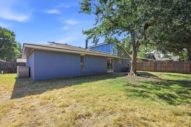 8925 N Eagle Lane, Oklahoma City, OK 73132