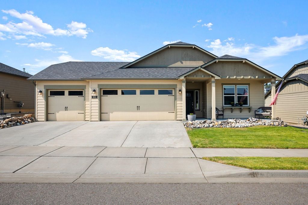 1812 S EDEN St, Spokane Valley, WA 99016