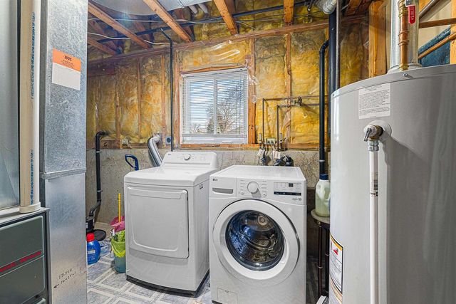 23 W SMITH AVENUE, Oshkosh, WI 54901