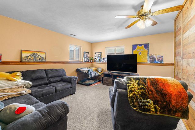 23 W SMITH AVENUE, Oshkosh, WI 54901