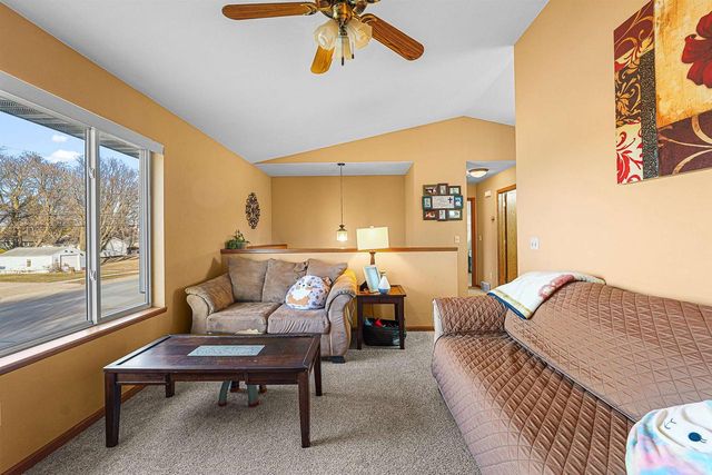 23 W SMITH AVENUE, Oshkosh, WI 54901