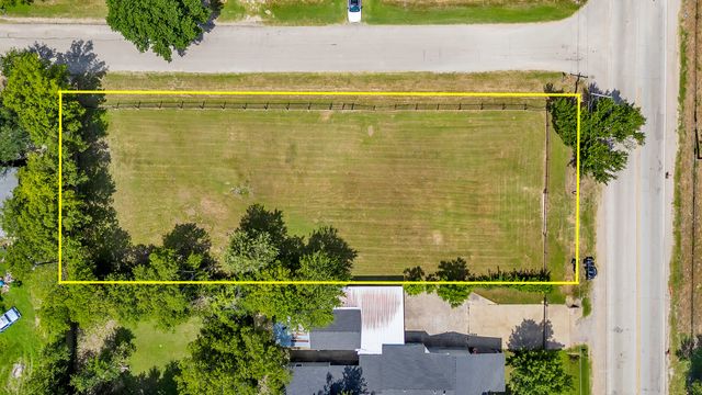 2324 W Bruton Road, Balch Springs, TX 75180