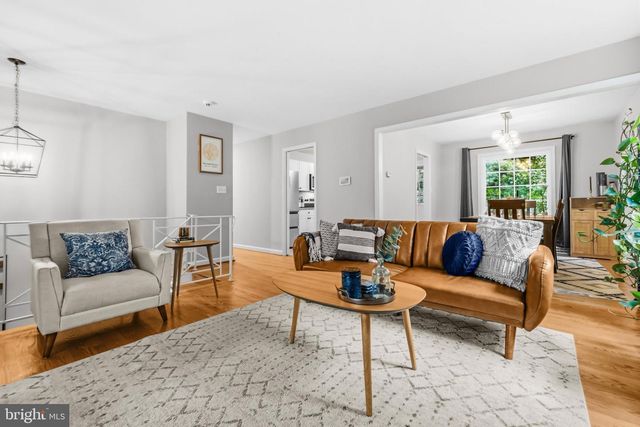 1 HOOKER PL, Fredericksburg, VA 22401