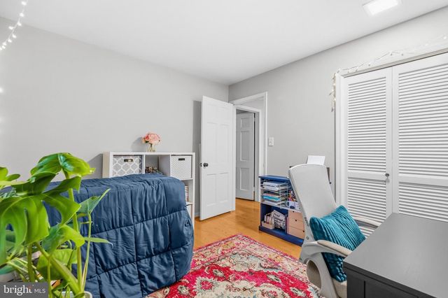 1 HOOKER PL, Fredericksburg, VA 22401