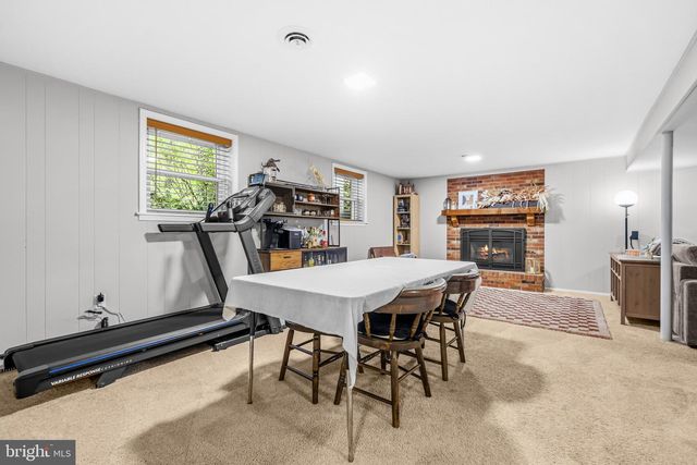 1 HOOKER PL, Fredericksburg, VA 22401