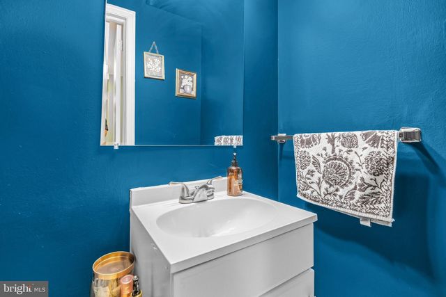 1 HOOKER PL, Fredericksburg, VA 22401