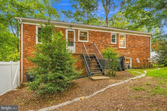 1 HOOKER PL, Fredericksburg, VA 22401