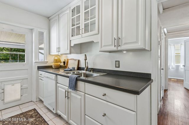 4525 WATER OAK Lane, Jacksonville, FL 32210