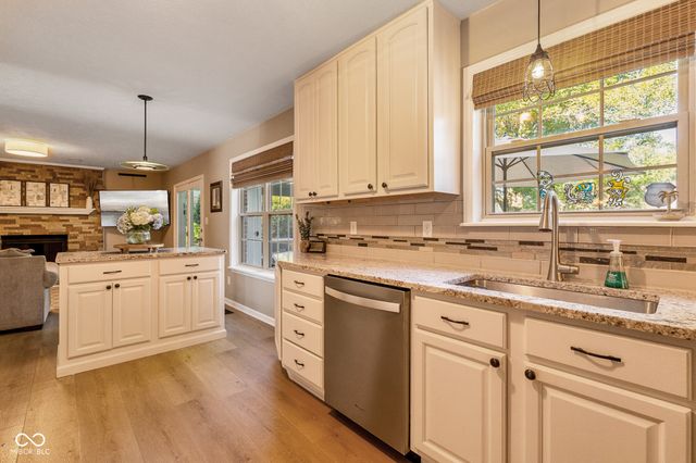 7816 Rock Rose Court, Indianapolis, IN 46237