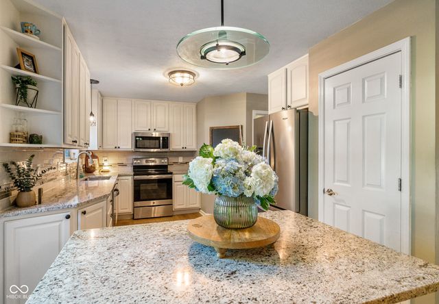7816 Rock Rose Court, Indianapolis, IN 46237