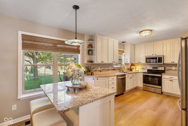 7816 Rock Rose Court, Indianapolis, IN 46237
