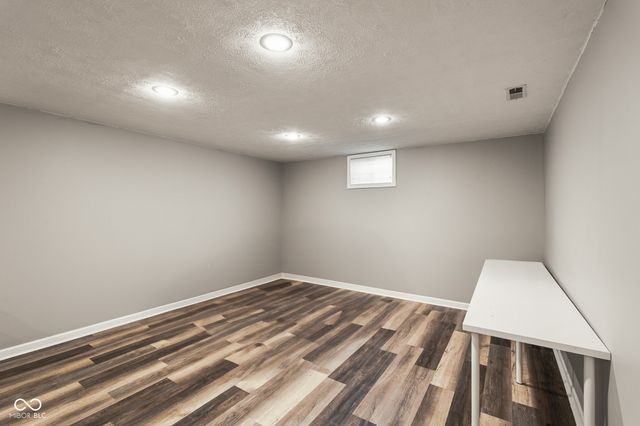 7816 Rock Rose Court, Indianapolis, IN 46237