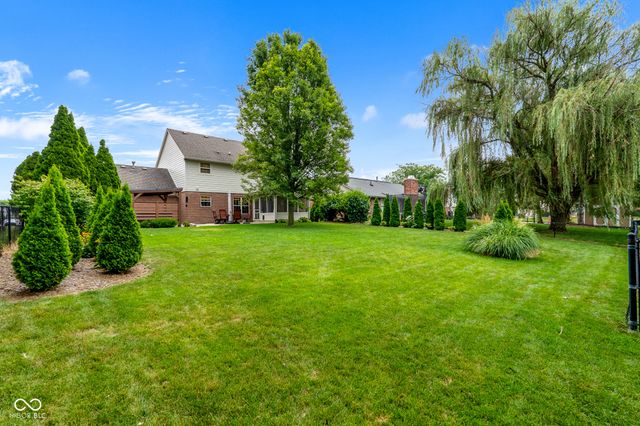 7816 Rock Rose Court, Indianapolis, IN 46237