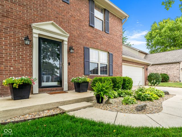 7816 Rock Rose Court, Indianapolis, IN 46237