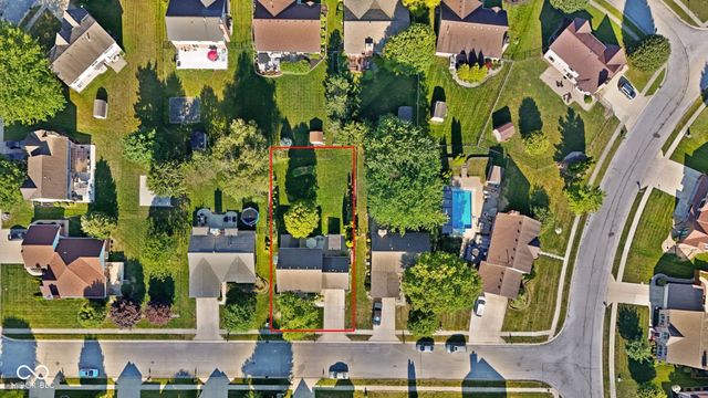 7816 Rock Rose Court, Indianapolis, IN 46237